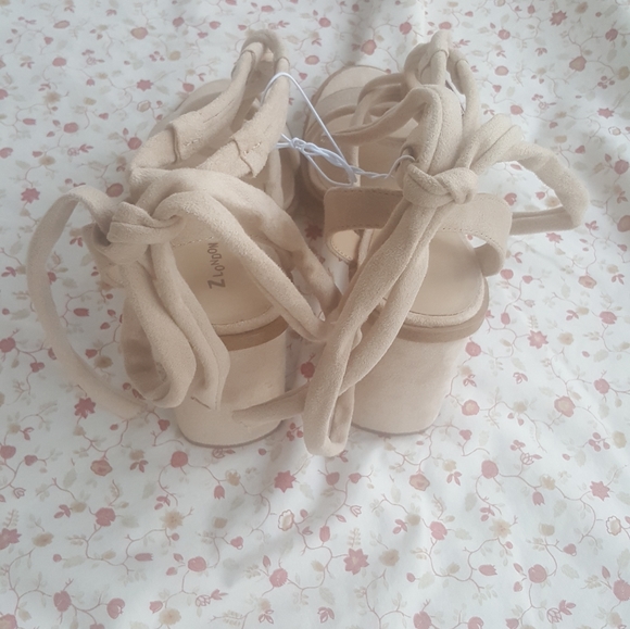 Z London Faux Ballet Heels - Picture 6 of 6